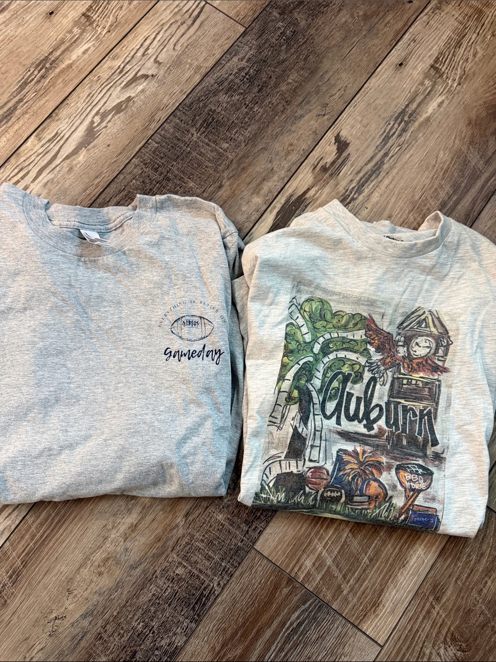 Boutique Long sleeve Graphic Women’s Tee shirt bundle